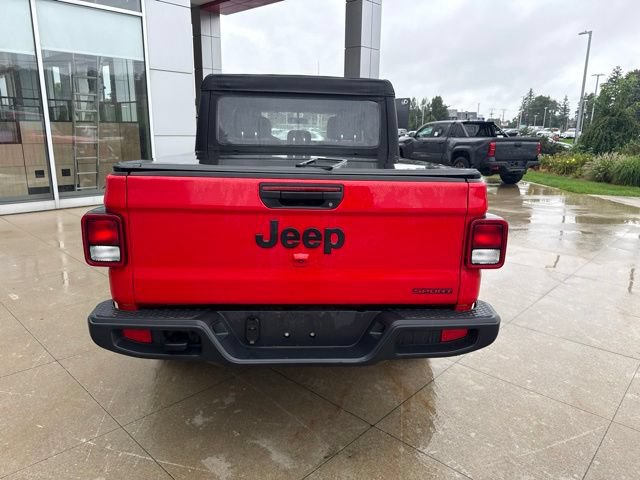 Used 2021 Jeep Gladiator Sport AWD/4WD image 6
