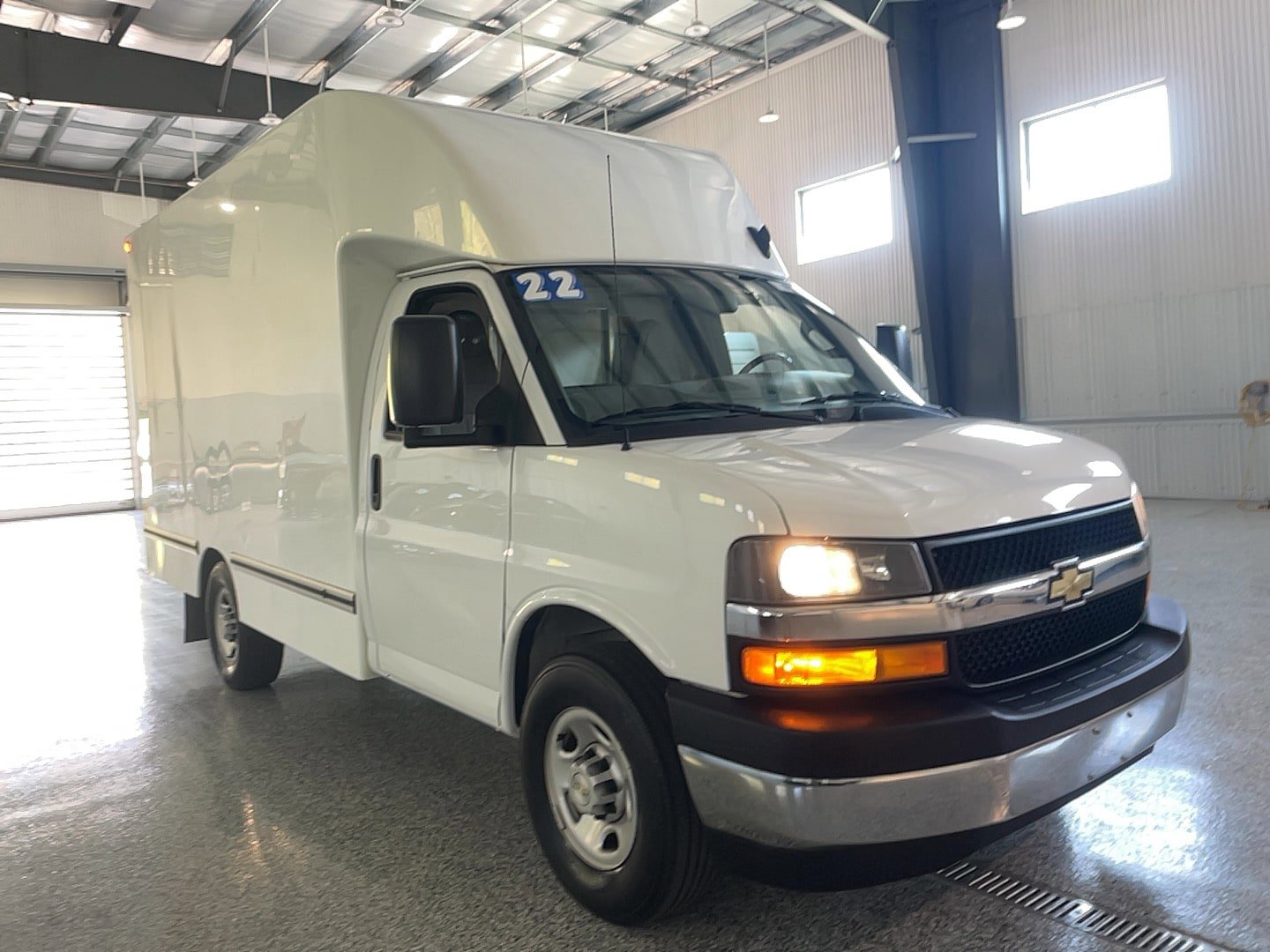 Used 2022 Chevrolet Express 3500 w/ Power Convenience Package RWD video 1