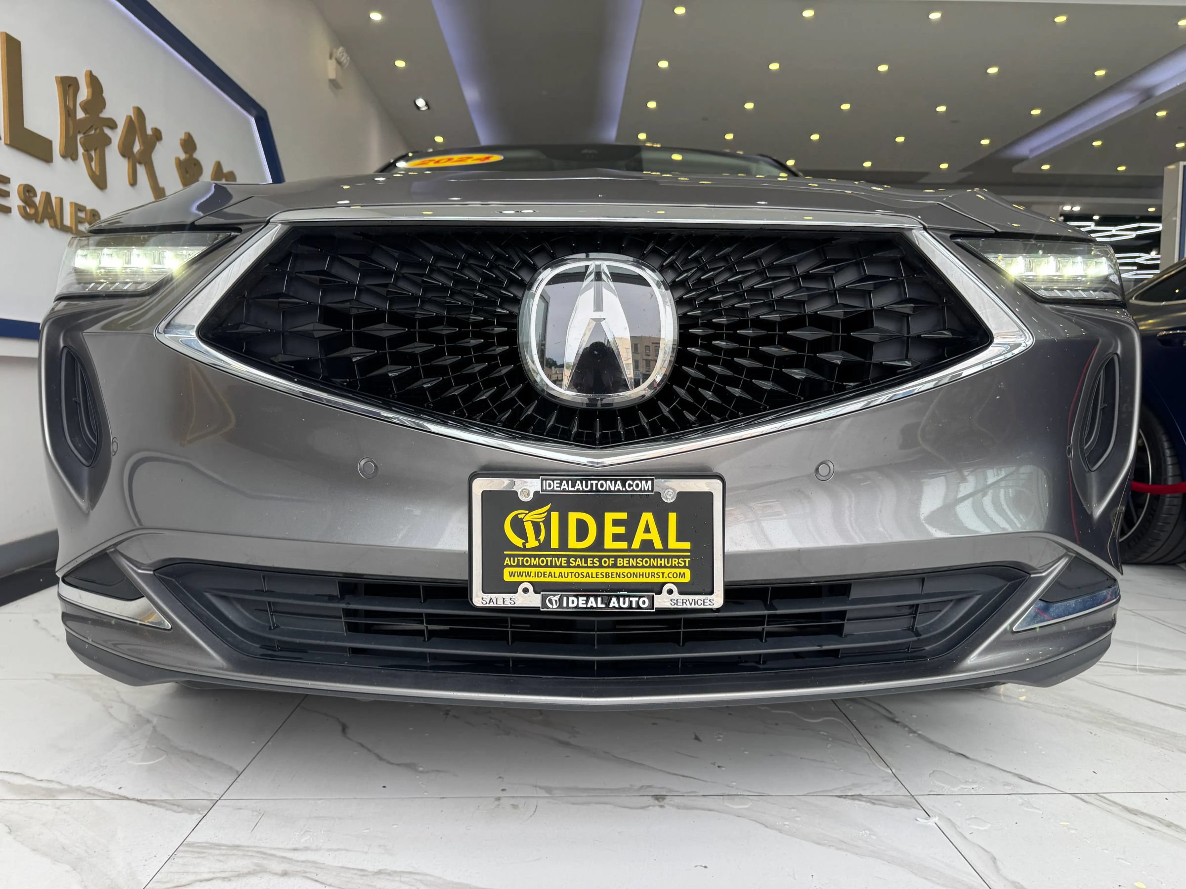 Used 2024 Acura MDX w/ Technology Package AWD/4WD image 3