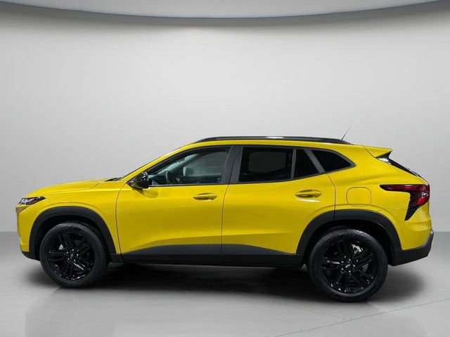 Used 2024 Chevrolet Trax ACTIV w/ Sunroof Package image 7