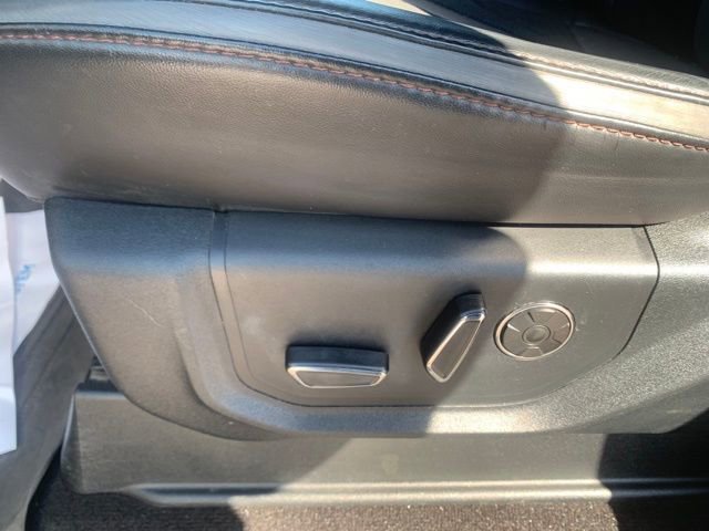 Used 2019 Ford F150 Platinum w/ Equipment Group 701A Luxury image 12