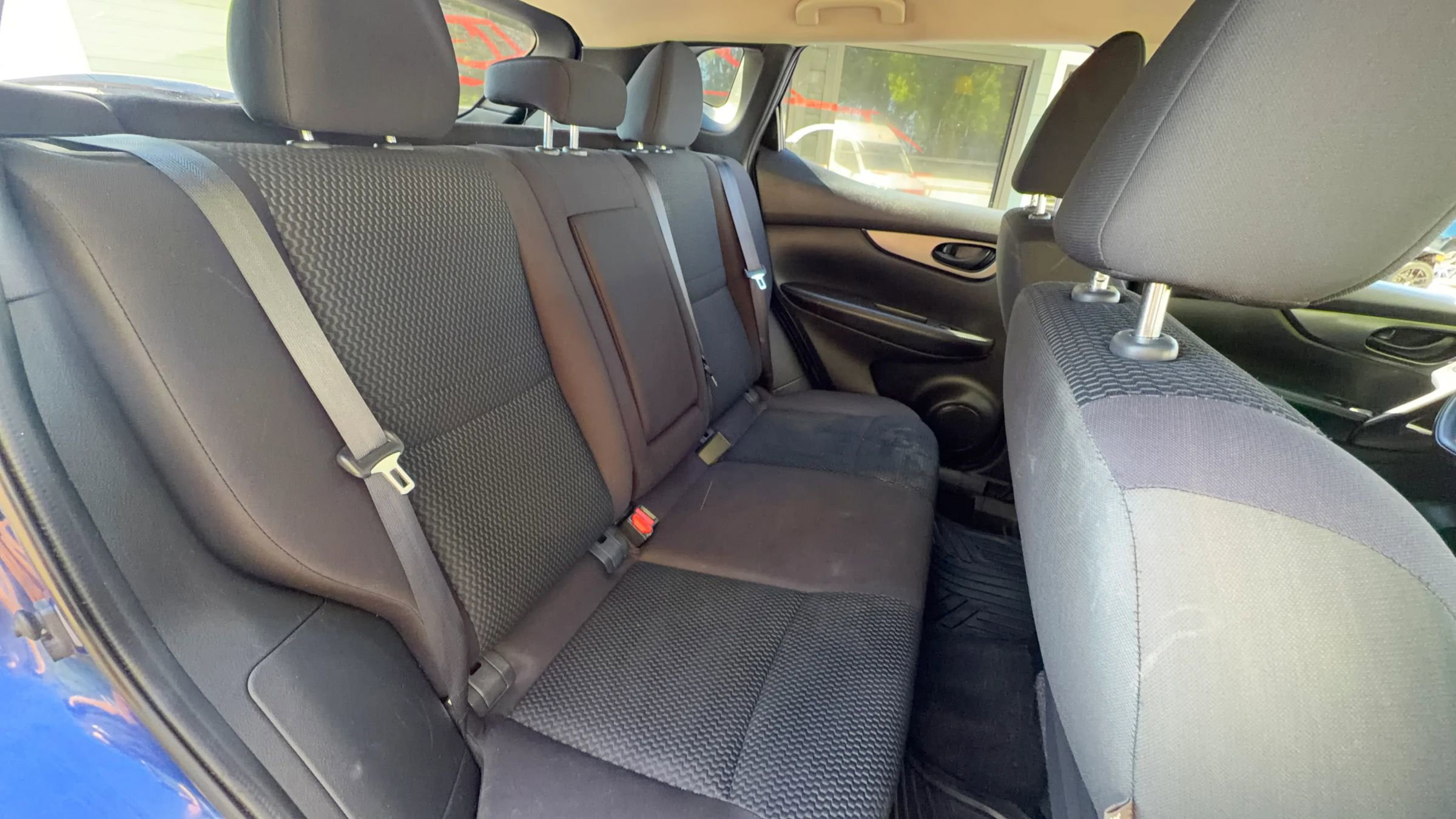Used 2018 Nissan Rogue Sport S w/ S Appearance Package AWD/4WD image 23