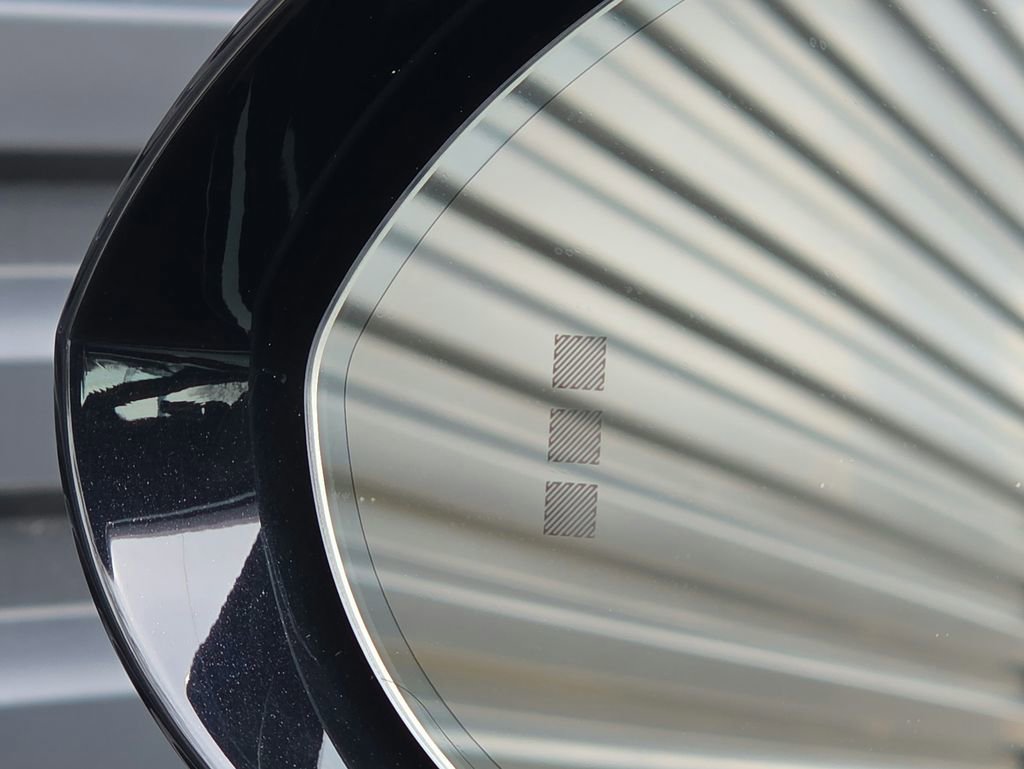 Certified 2025 Porsche Macan 4S Electric image 30