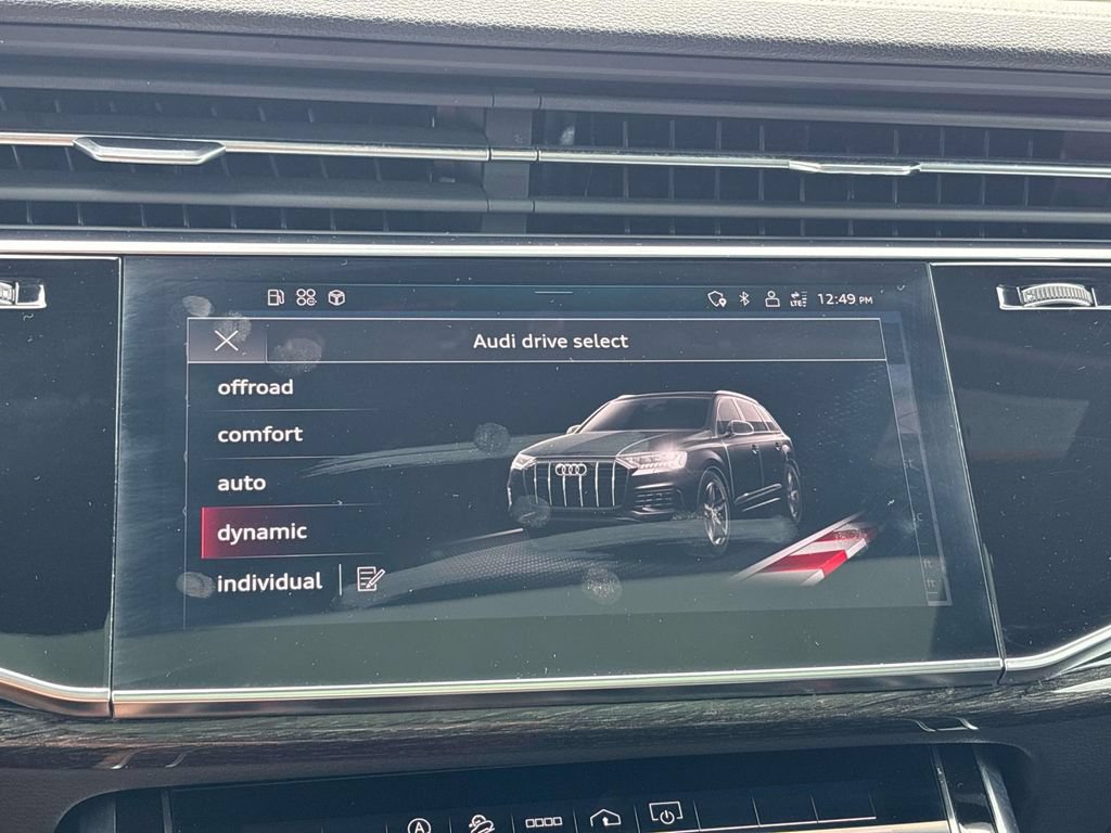 Used 2025 Audi Q7 2.0T Premium Plus AWD/4WD image 30