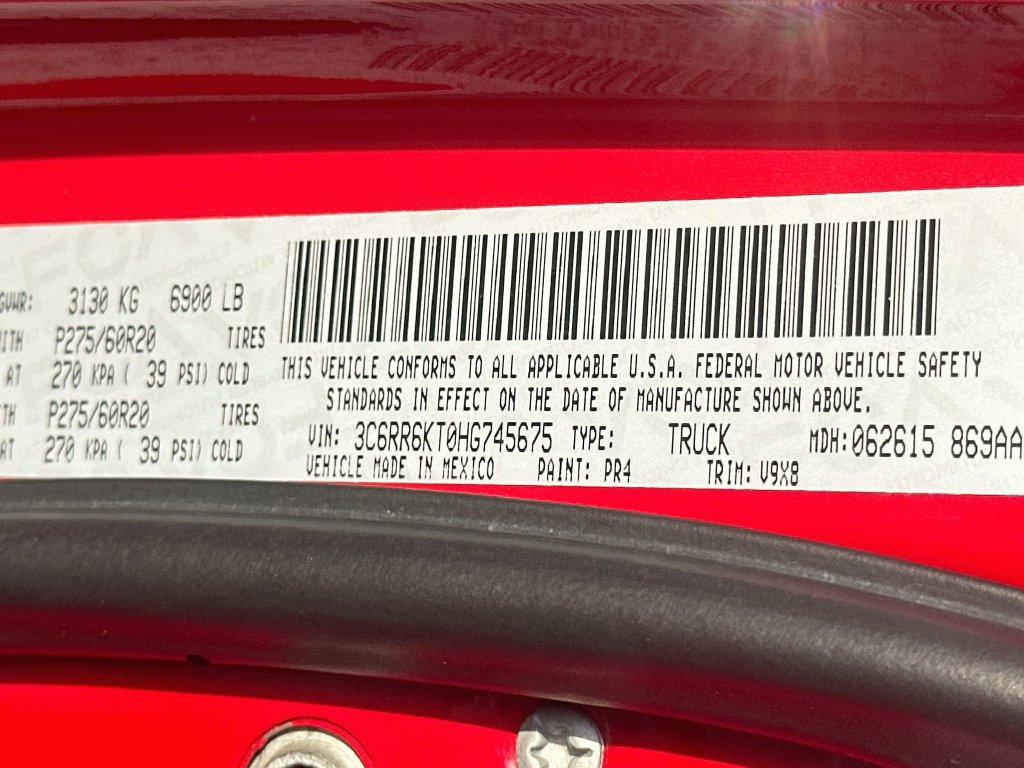 Used 2017 RAM 1500 Express RWD image 27
