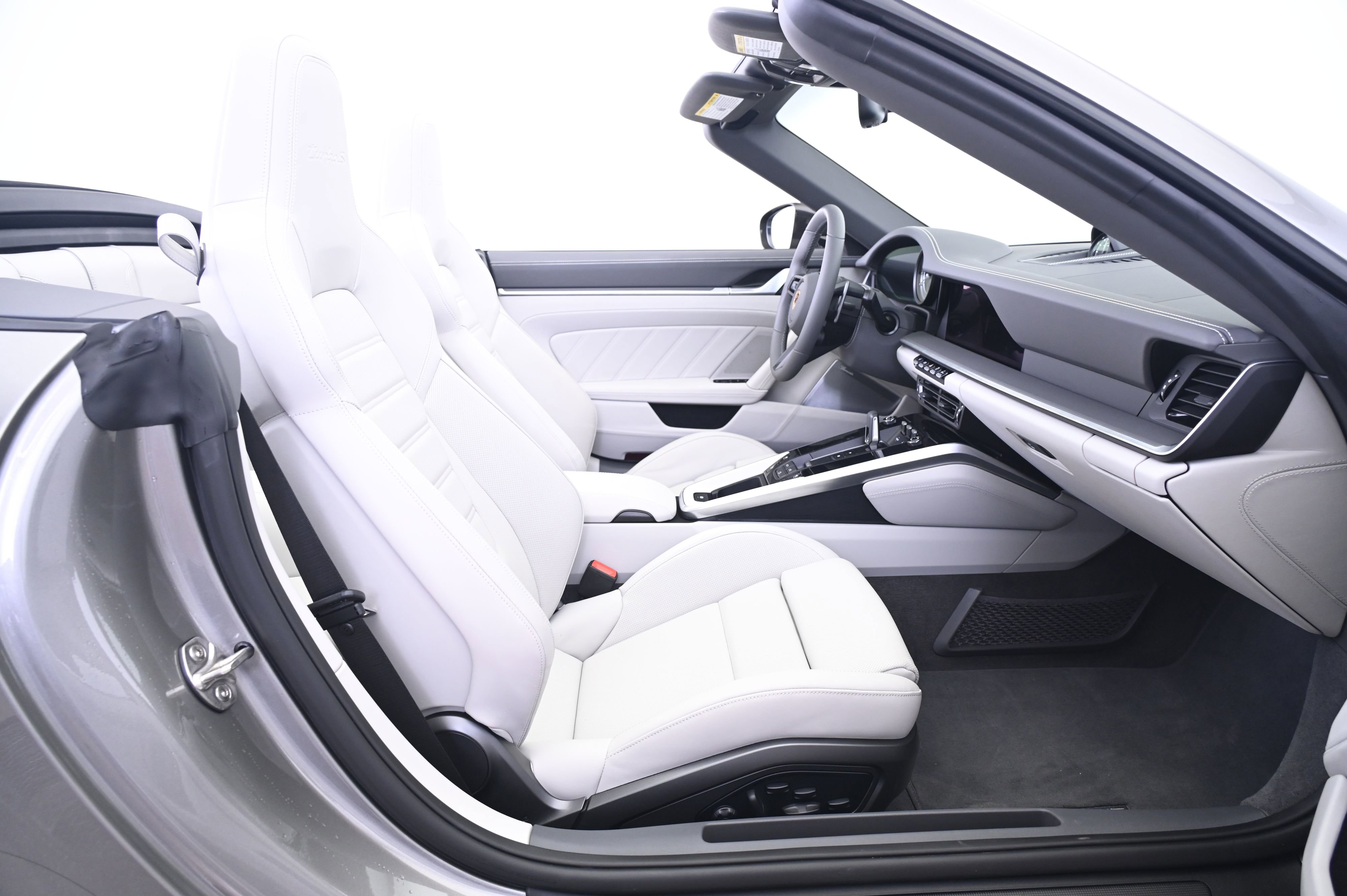 Certified 2025 Porsche 911 Turbo S AWD/4WD image 22