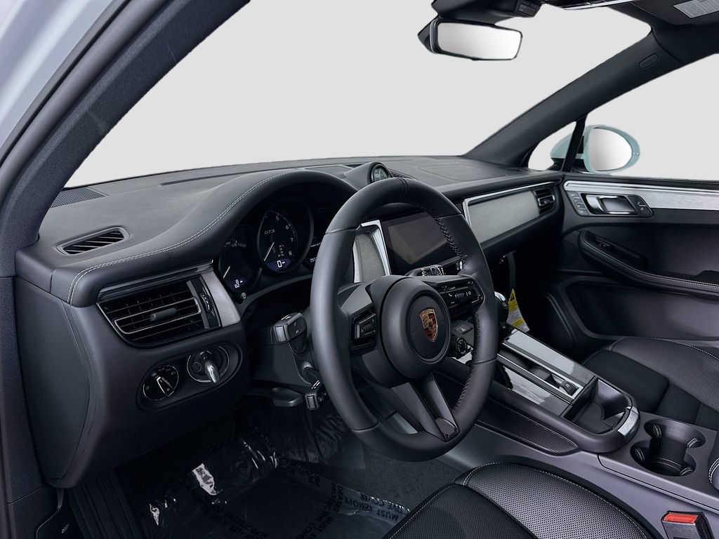 New 2026 Porsche Macan GTS AWD/4WD image 4