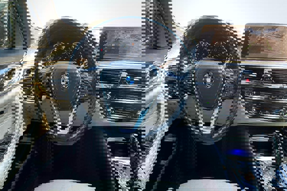 Used 2017 BMW 540i image 5