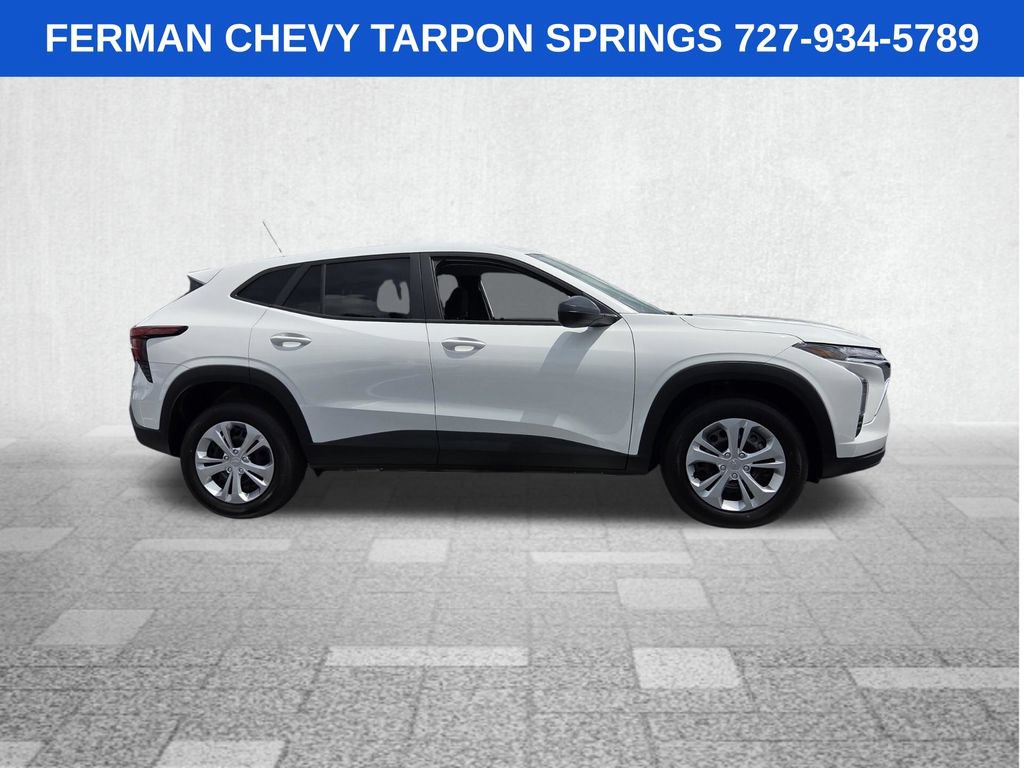 New 2026 Chevrolet Trax LS w/ Driver Confidence Package FWD image 10