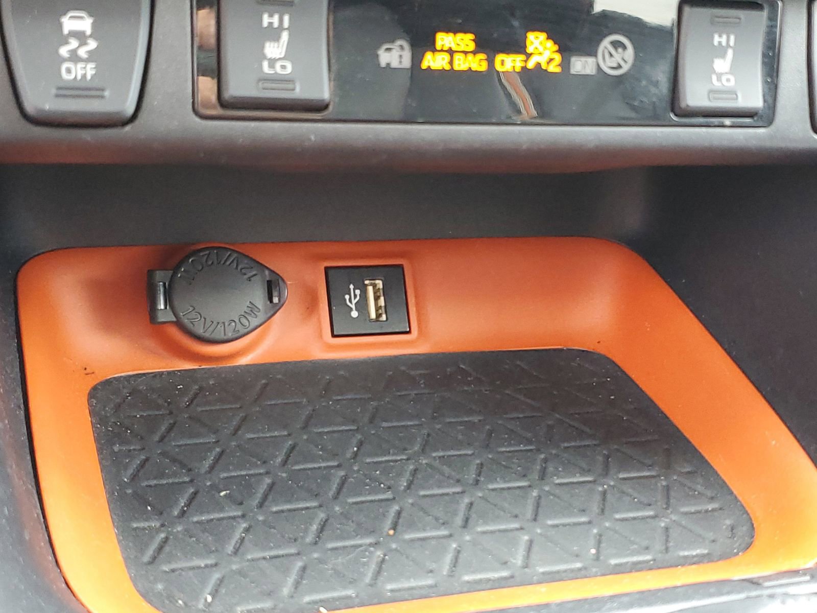 Used 2024 Toyota RAV4 Adventure w/ Convenience Package image 31