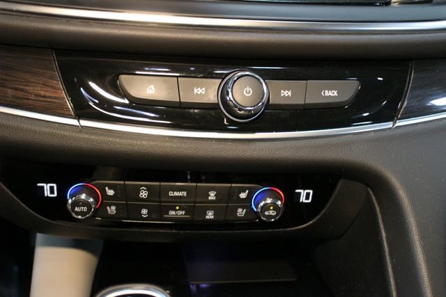 Used 2019 Buick Enclave Premium w/ Experience Buick Package AWD/4WD image 29