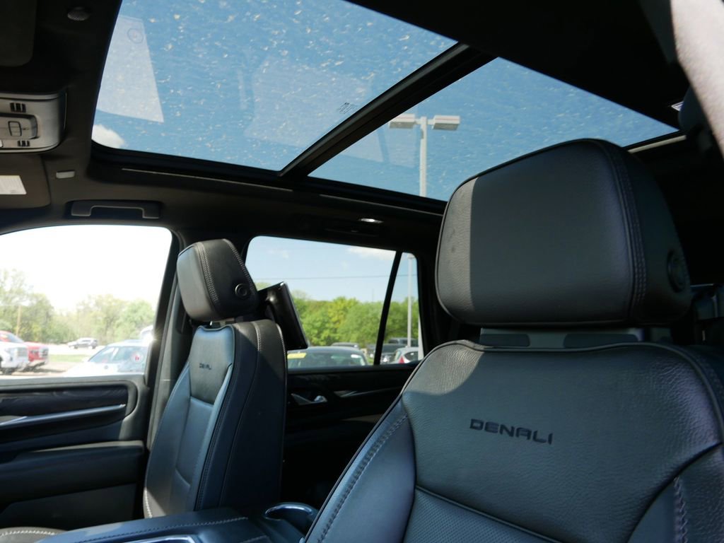 Used 2021 GMC Yukon Denali w/ LPO, Illumination Package AWD/4WD image 25