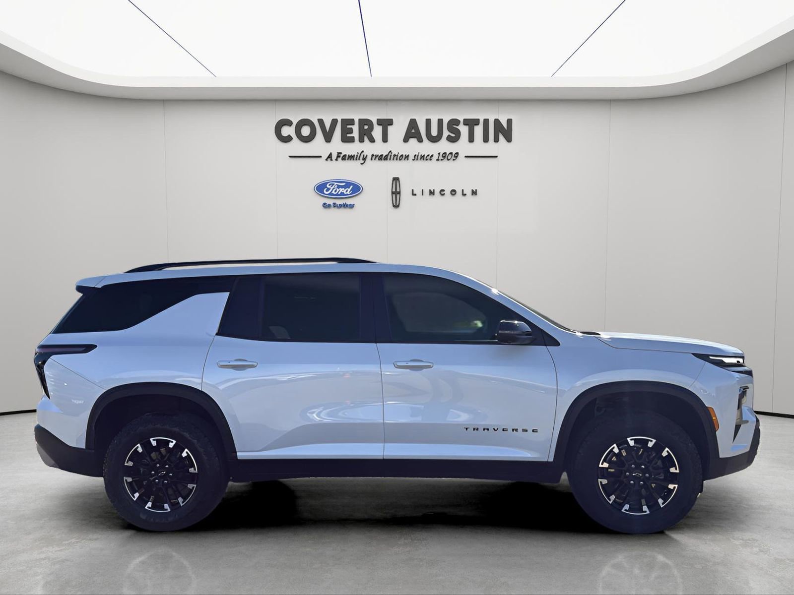 Used 2025 Chevrolet Traverse Z71 w/ Driver Confidence Package image 6