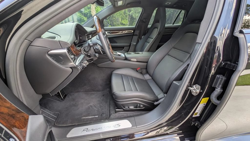 Used 2023 Porsche Panamera 4S AWD/4WD image 15