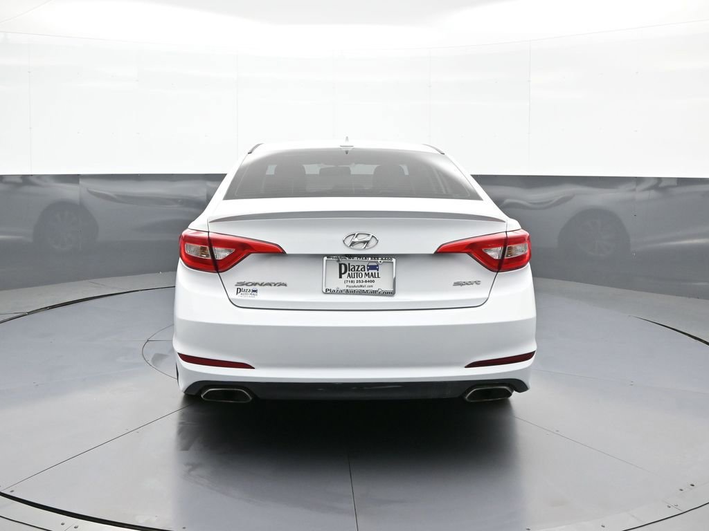 Used 2016 Hyundai Sonata Sport w/ Option Group 03 FWD image 7