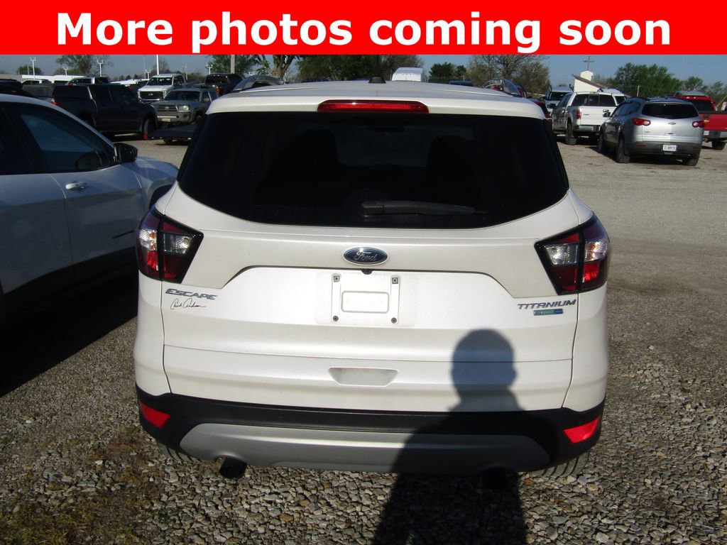 Used 2017 Ford Escape Titanium image 4