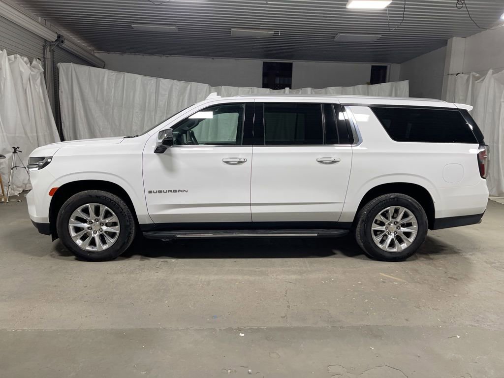 Used 2024 Chevrolet Suburban Premier RWD video 4