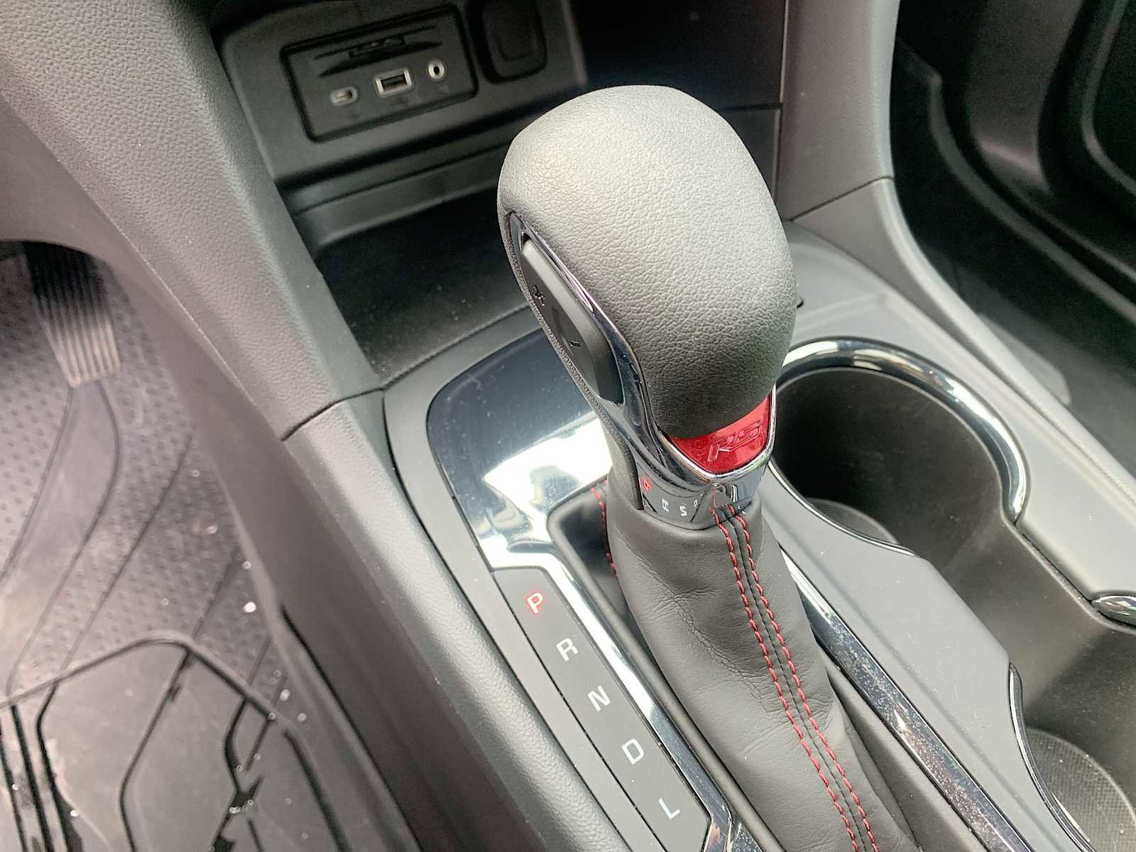 Certified 2024 Chevrolet Equinox RS w/ RS Leather Package image 16