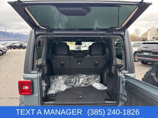 New 2026 Jeep Wrangler Unlimited Rubicon w/ Safety Group image 14