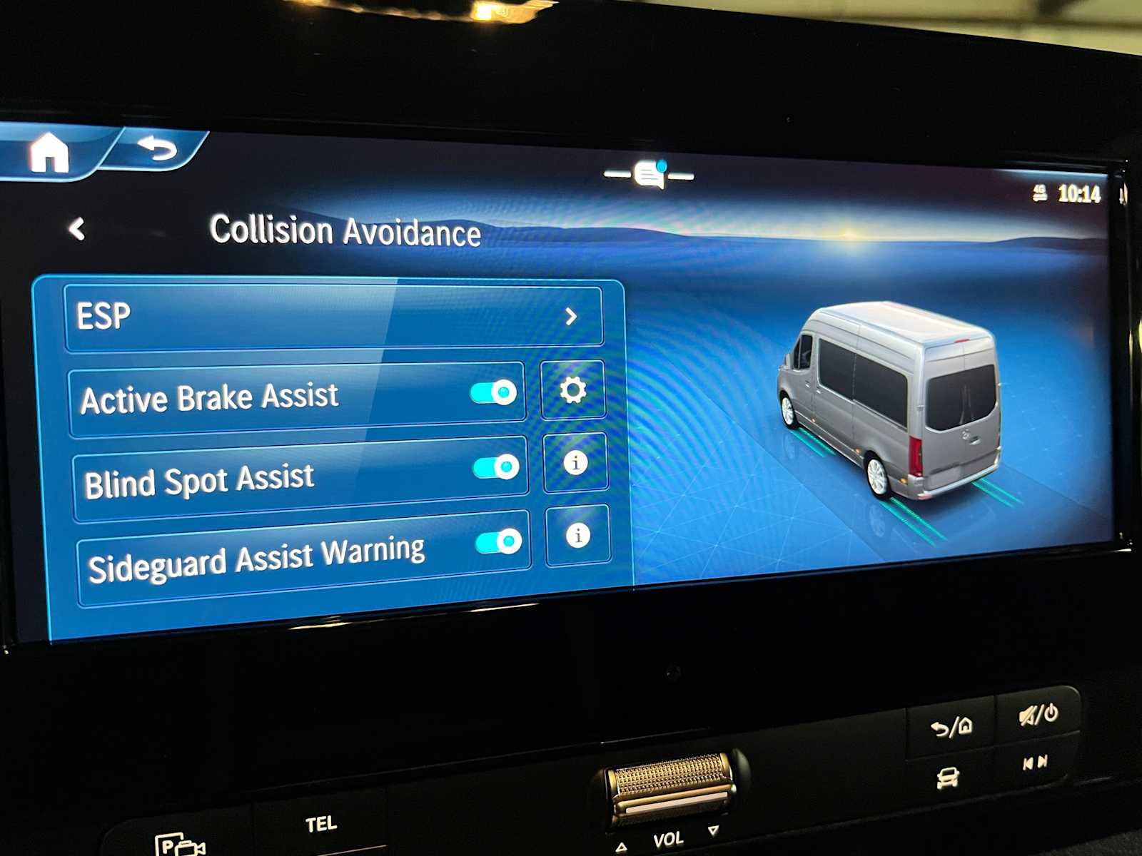 Used 2025 Mercedes-Benz Sprinter 2500 image 32