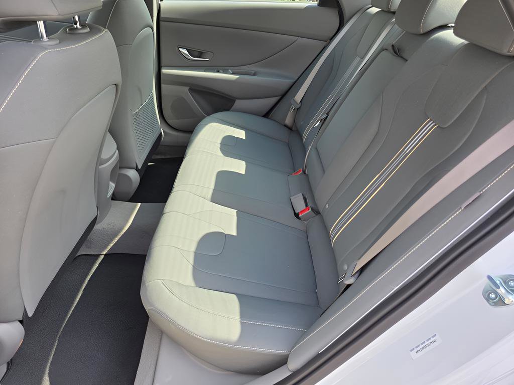 New 2026 Hyundai Elantra SEL Sport image 11
