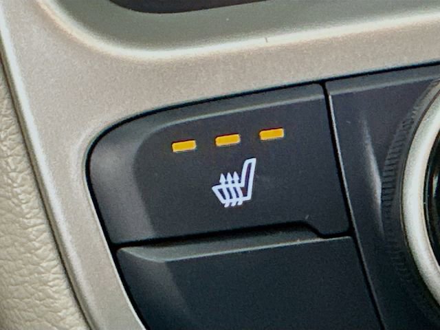 Used 2021 Hyundai Venue image 14