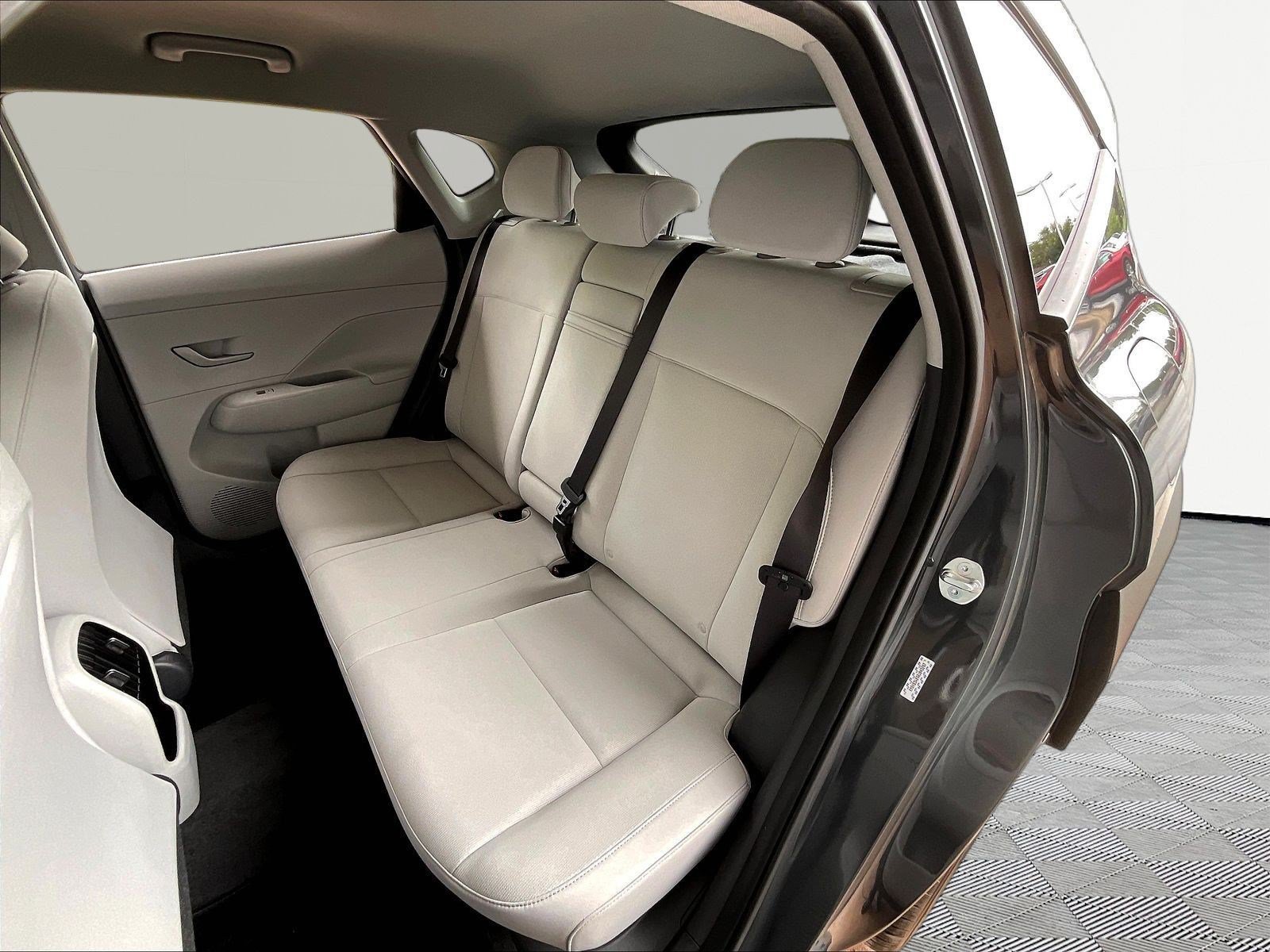 Used 2024 Hyundai Kona SEL FWD image 21