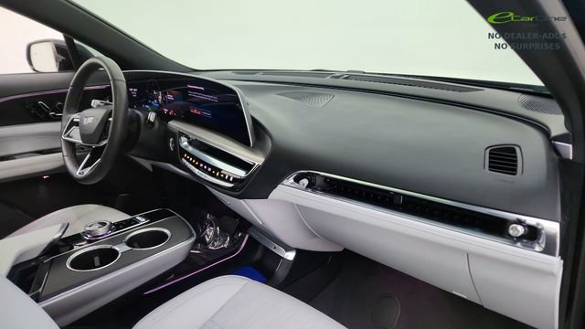 Used 2024 Cadillac Lyriq Luxury RWD image 23