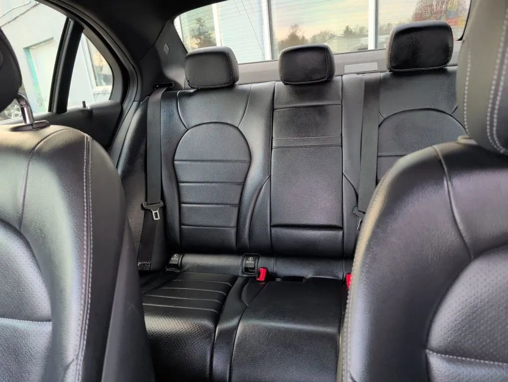 Used 2018 Mercedes-Benz C 300 C 300 4MATIC Sedan 4D w/ Premium Package image 29