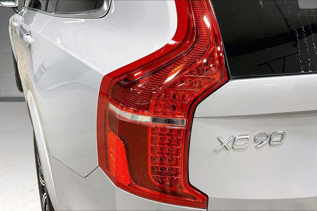 Certified 2023 Volvo XC90 B6 Core w/ Protection Package Premier AWD/4WD image 23