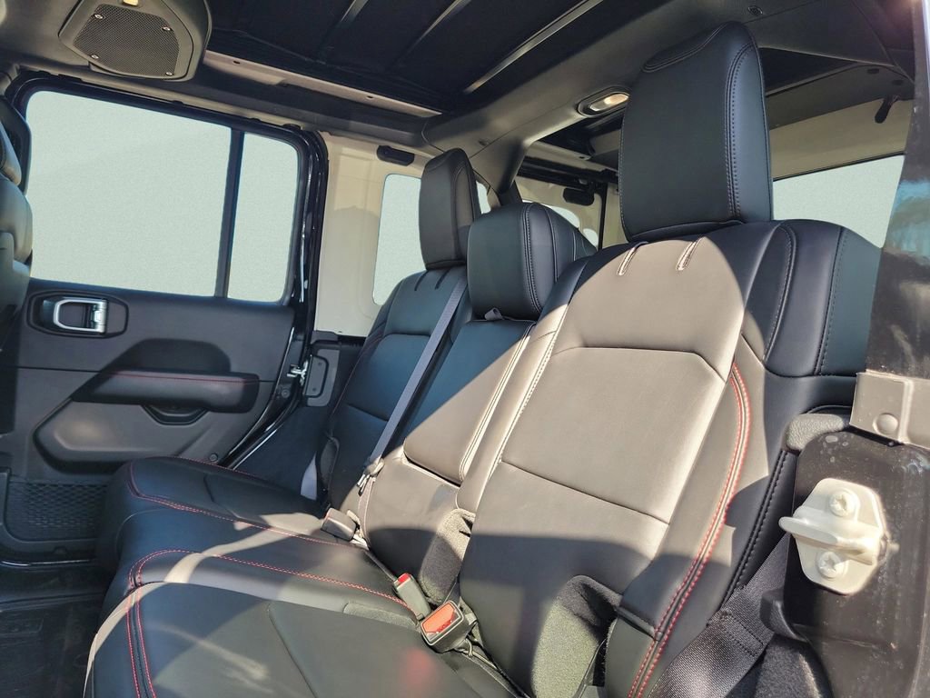 Used 2024 Jeep Wrangler Unlimited Rubicon image 20