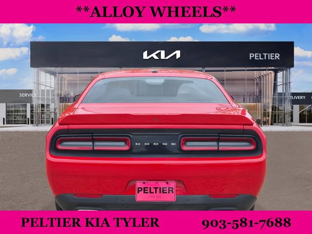 Used 2022 Dodge Challenger GT RWD image 6