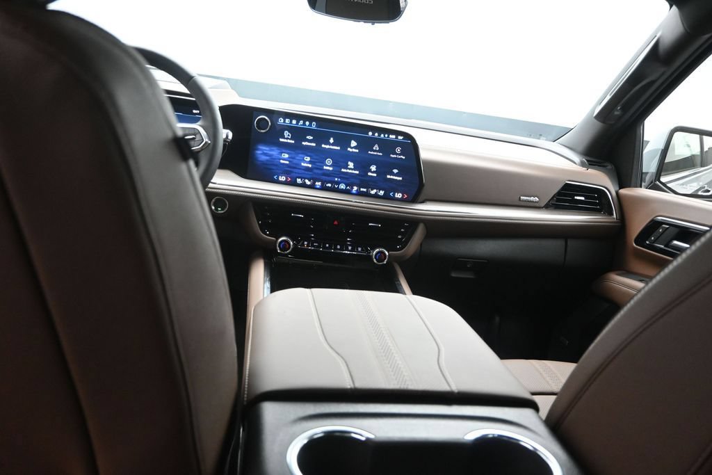New 2026 Chevrolet Tahoe High Country w/ Sun And Tow Package RWD image 21