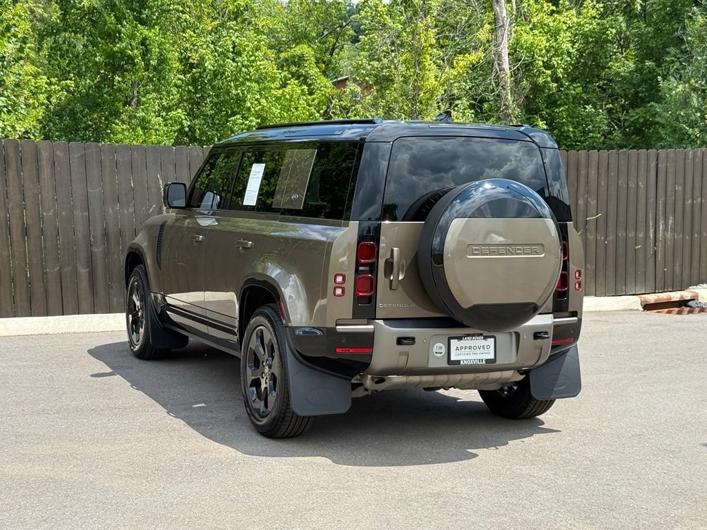 Certified 2024 Land Rover Defender 110 X-Dynamic SE AWD/4WD image 3