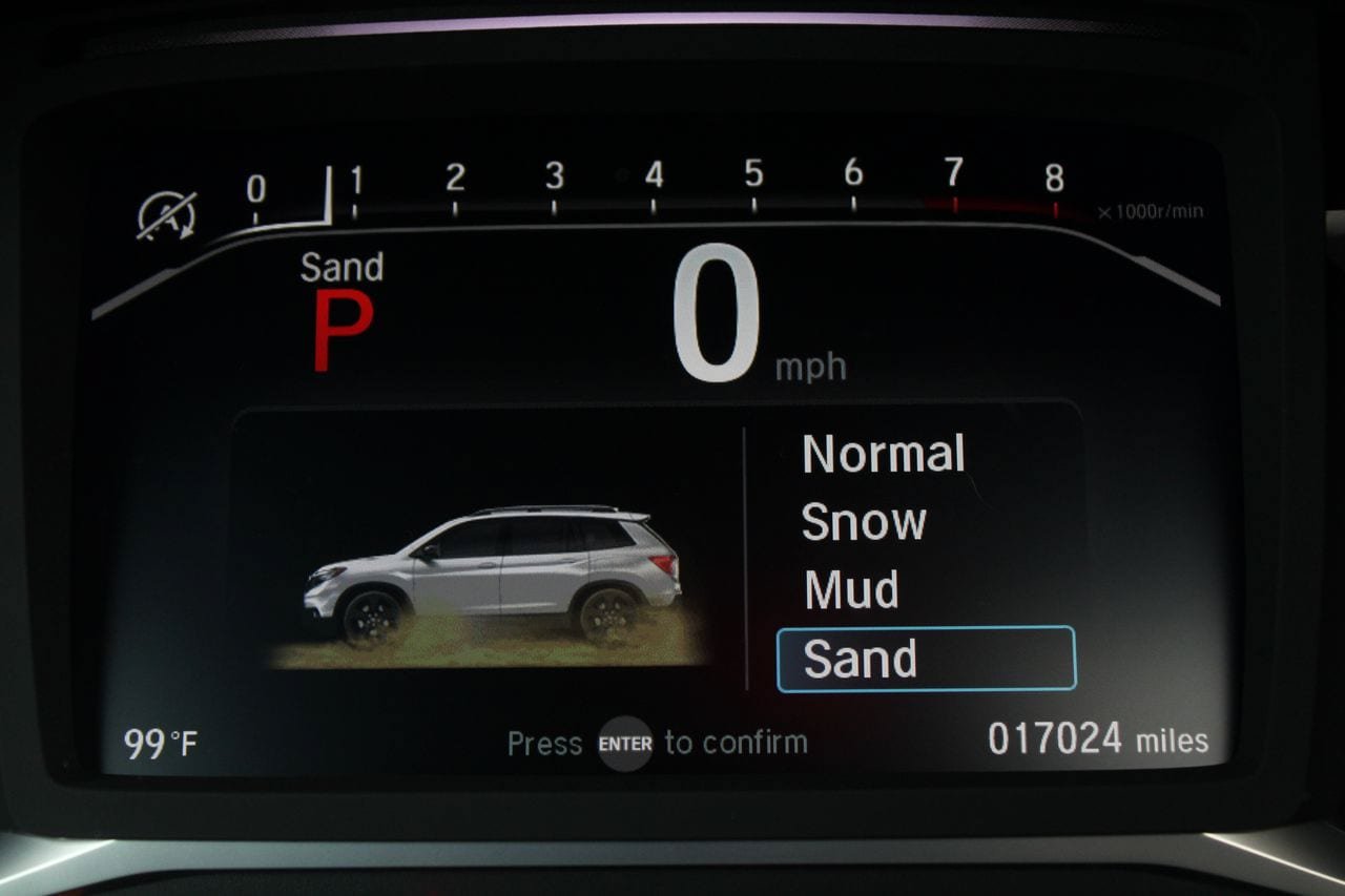 Used 2025 Honda Passport Black Edition image 42
