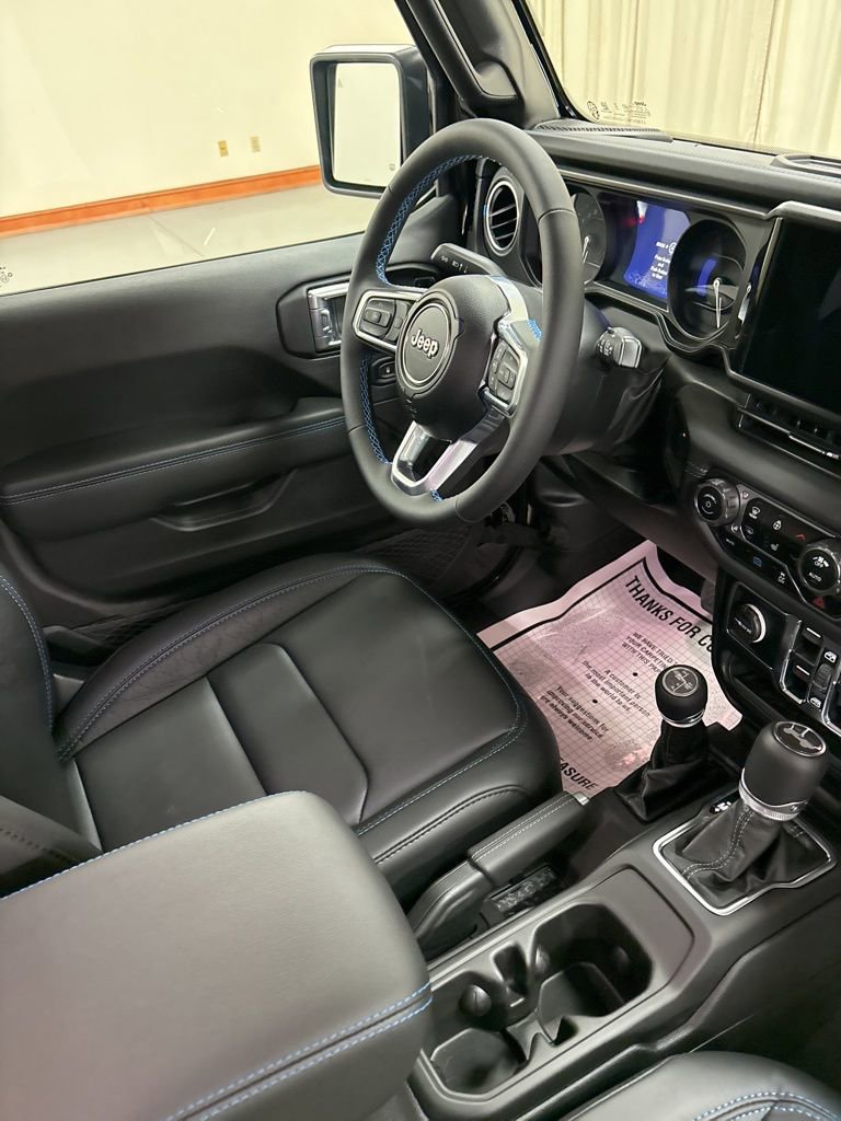 Used 2024 Jeep Wrangler High Altitude image 32