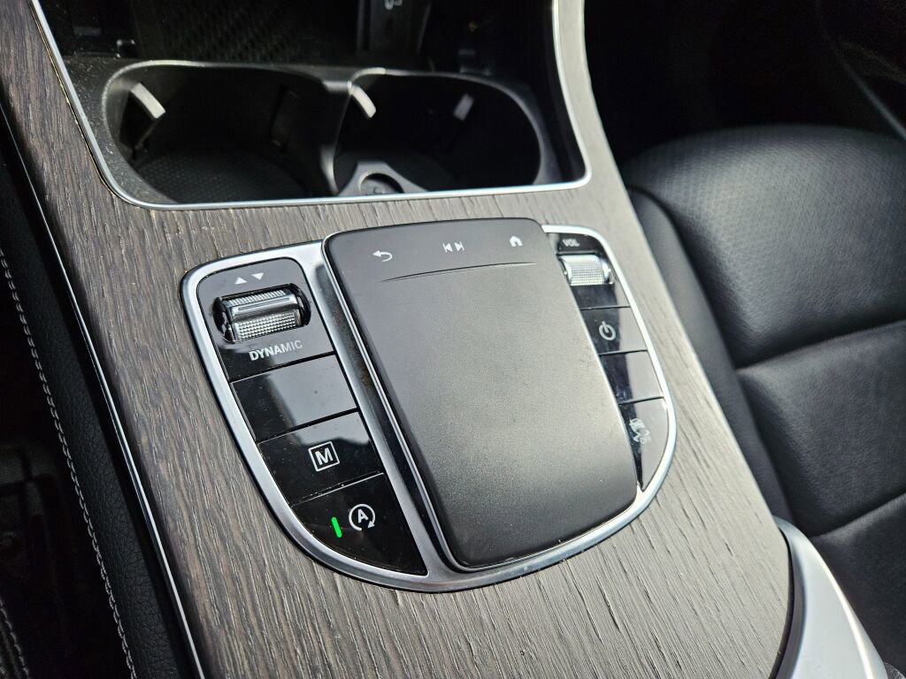 Used 2020 Mercedes-Benz GLC 300 4MATIC image 25