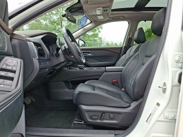 Used 2023 Nissan Rogue Platinum w/ Platinum Premium Package AWD/4WD image 15