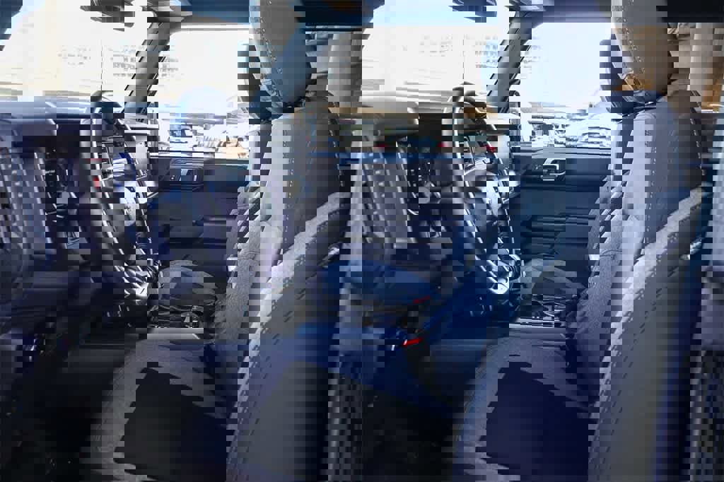 Used 2025 Ford Bronco Big Bend image 18