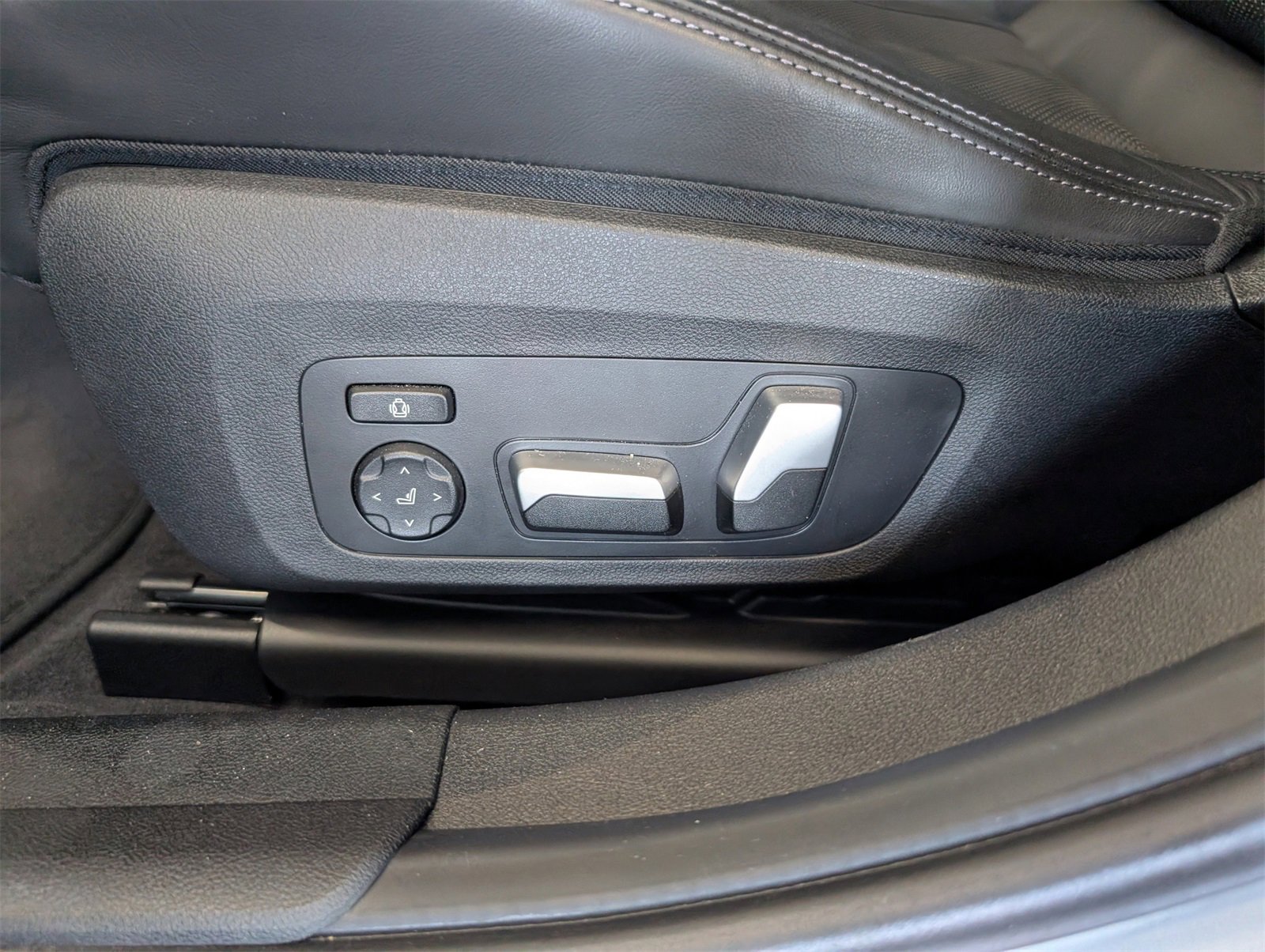 Used 2024 BMW M3 Competition image 14