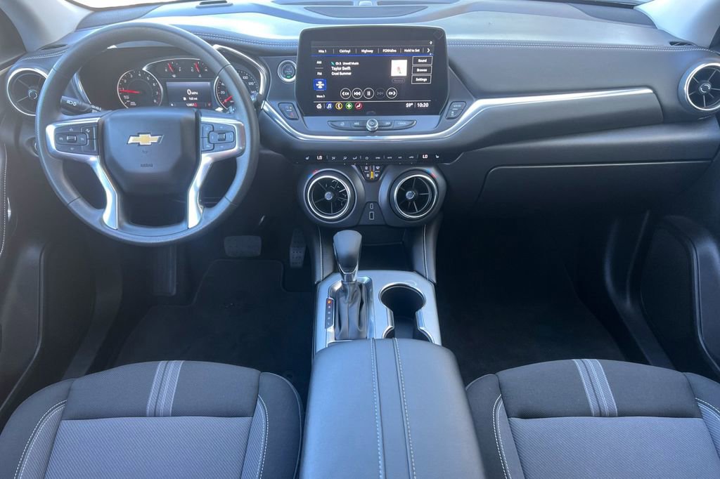 Used 2025 Chevrolet Blazer LT image 15