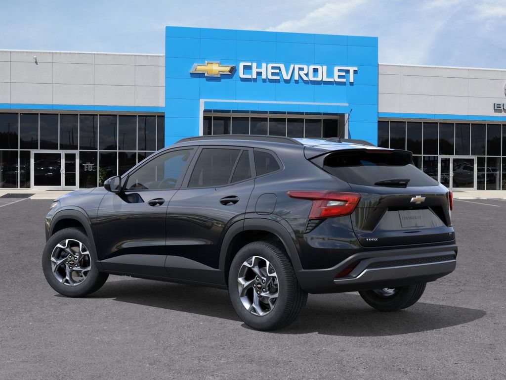 New 2026 Chevrolet Trax LT w/ Driver Confidence Package FWD image 3