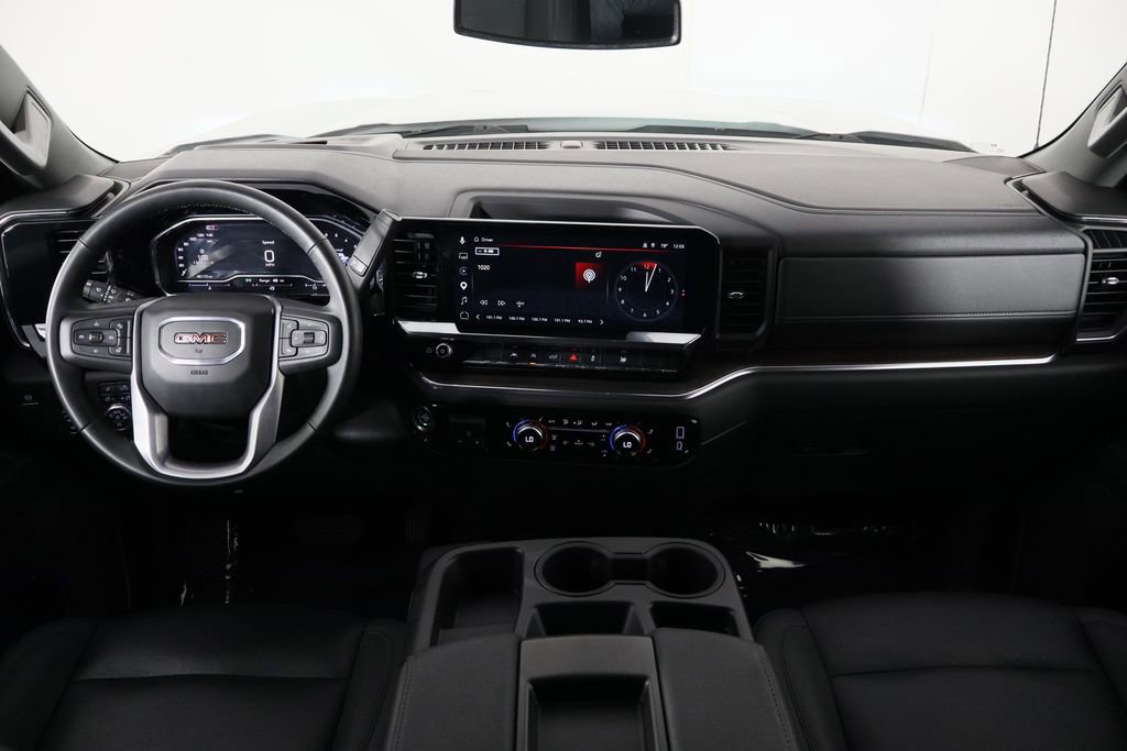 Used 2025 GMC Sierra 1500 SLT AWD/4WD image 13