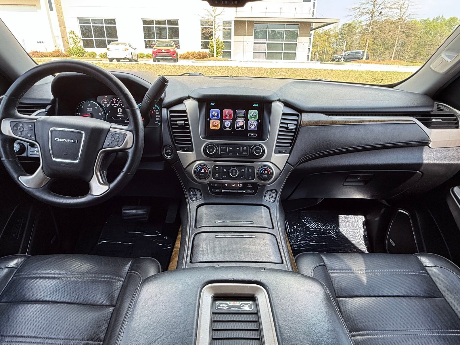 Used 2017 GMC Yukon XL Denali w/ Open Road Package image 23