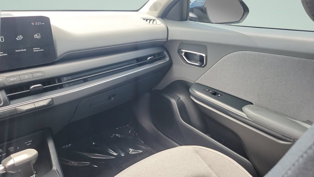 Used 2025 Kia K4 EX FWD image 16