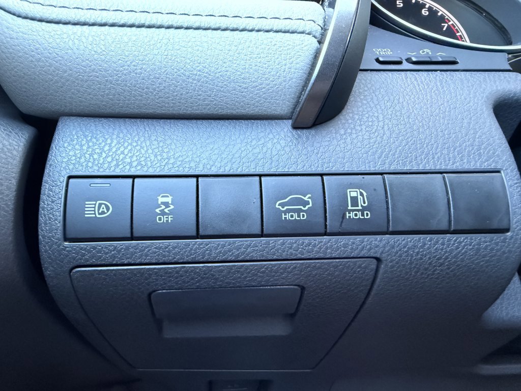 Used 2021 Toyota Camry LE image 26