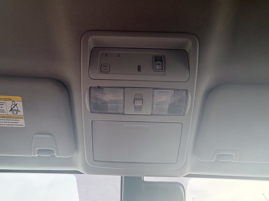 Used 2021 Nissan Titan SV w/ SV Convenience Package RWD image 60