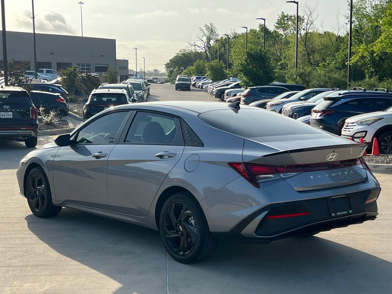 Used 2026 Hyundai Elantra Sport image 10