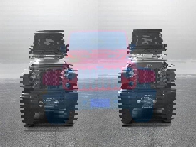 Used 2017 Jeep Wrangler Unlimited Rubicon w/ Connectivity Group image 4