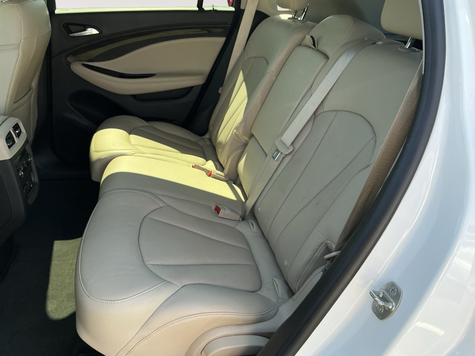 Used 2019 Buick Envision Essence FWD image 13